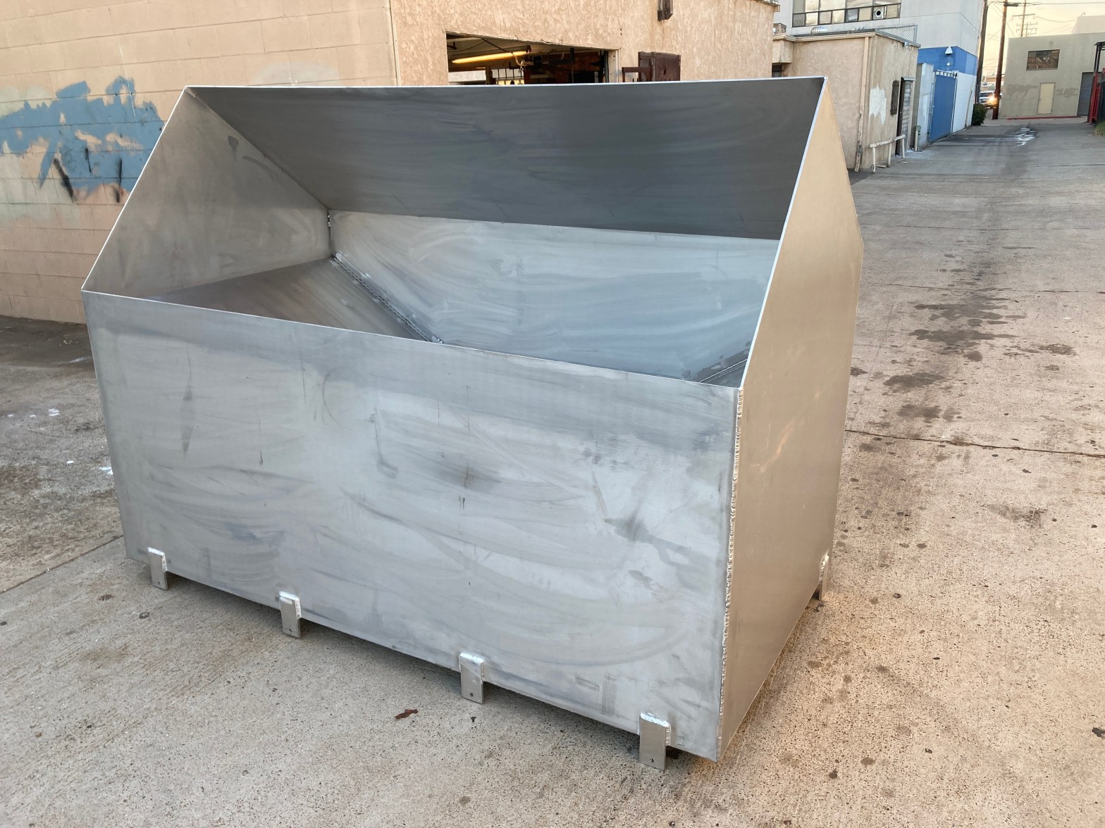 san_diego_trash_can_cleaning_trash_bin_cleaning_service_dumpster